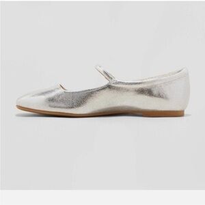 NEW Women's Elsa Mary Jane Ballet Flats Wild Fable Silver Sz 9